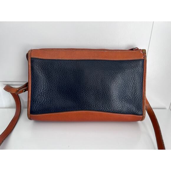 Vintage Dooney & Bourke Navy and Tan All Weather Cross Body Bag - Picture 3 of 9